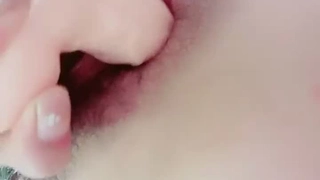 大学生第一次在车库里做爱