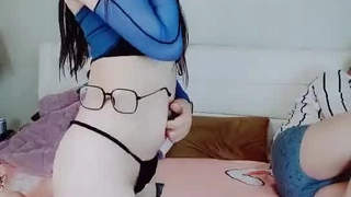 人气女神重磅回归,依然诱惑力十足的青春胴体