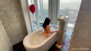 MD-0018性欲高涨 寂寞美女挑逗按摩师