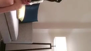 捷克代理商沉迷于热辣的性爱,以换取与华丽客户的现金会议