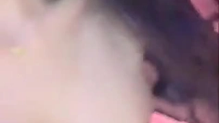 无辜的少年在漫画视频中体验第一次快感