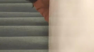 脱下黑丝，换上白袜继续操